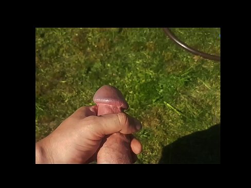 ❤️ Hottie se deja follar el coño rosa y se corre con un chorro en un jardín de verano Video de porno en es.pornfuror.ru ❌️