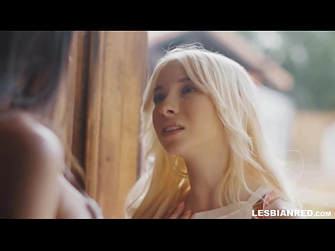 ❤️ Chica vuelve a casa unos meses después y acaba comiéndole el coño a su madrastra Video de porno en es.pornfuror.ru ❌️
